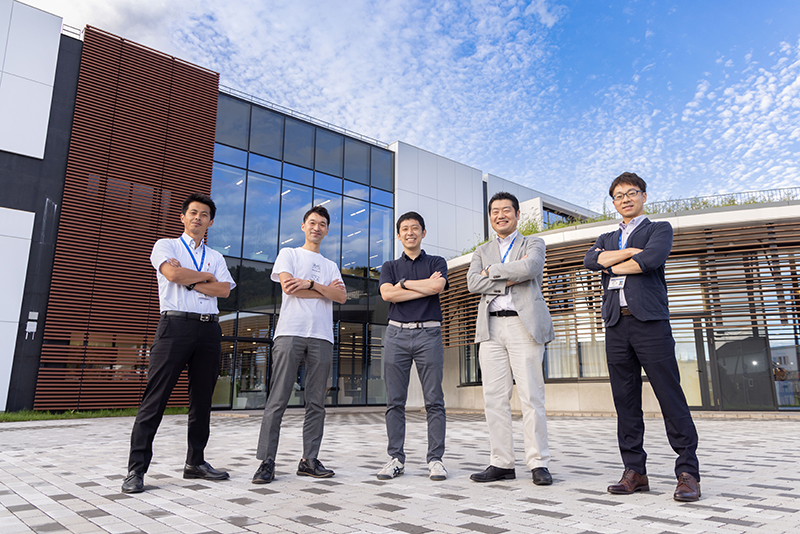 A separate 5-member team made up of Muroran City Hall employees