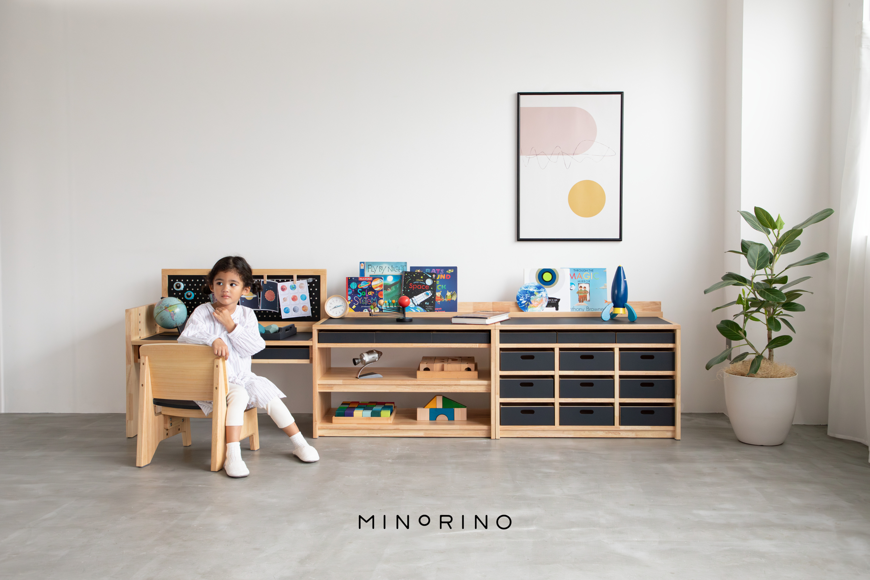 Mr. Shimura works on educational furniture that can be used as interior decoration. MINORIO