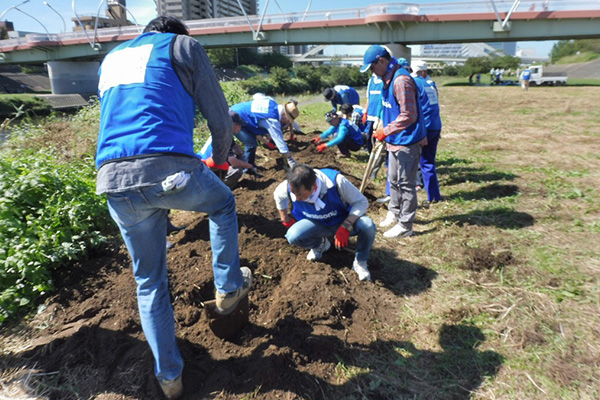 'Tsurumi River Kamoi Takamizu Shiki' Cleaning activities and vegetation conservation activities2